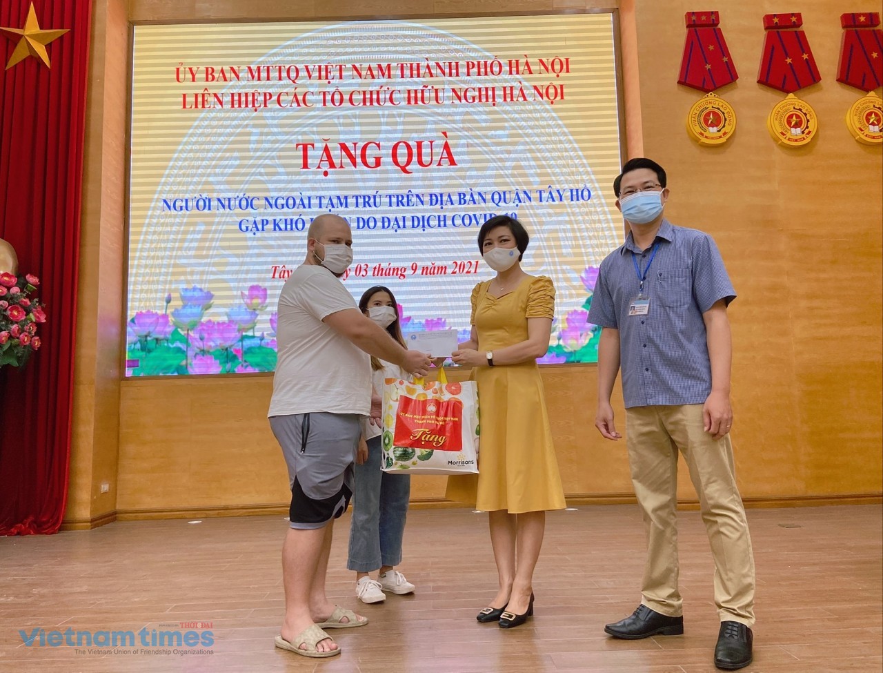 Expats Surprised to Get Aid Packages from Vietnamese Government