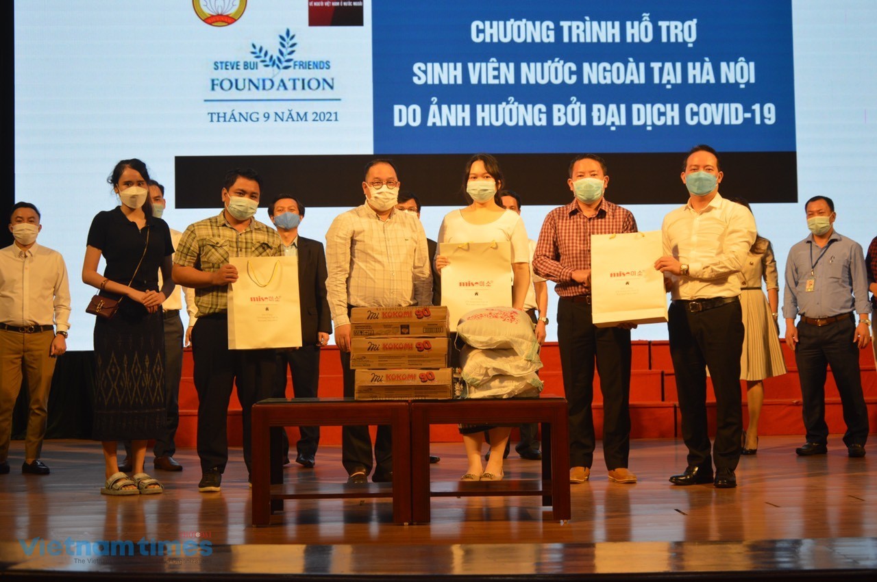 International Students in Vietnam Receive Covid Aid Packages