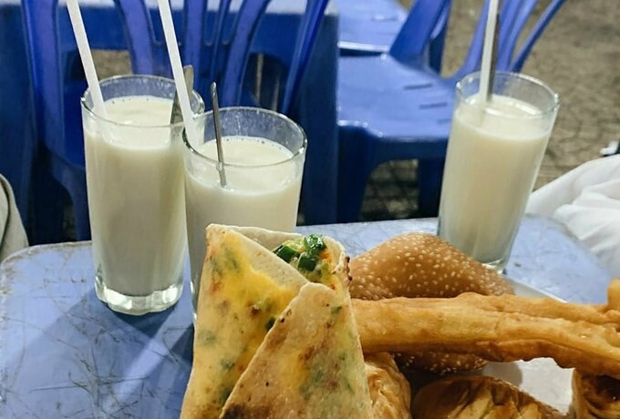 Hot Soy Milk in Da Lat, a Must-try Delicacy