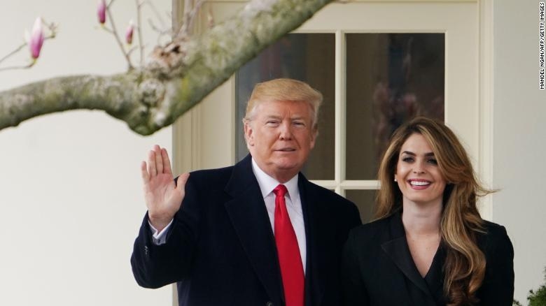 Hope Hicks (R) and President Trump