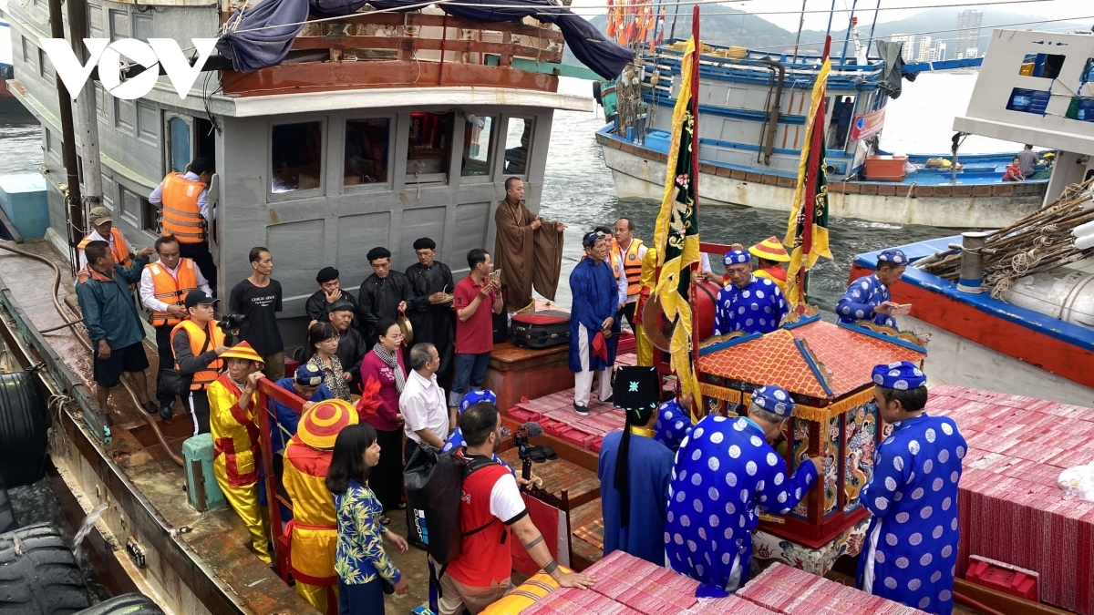 impressive whale worshipping festival in vung tau city