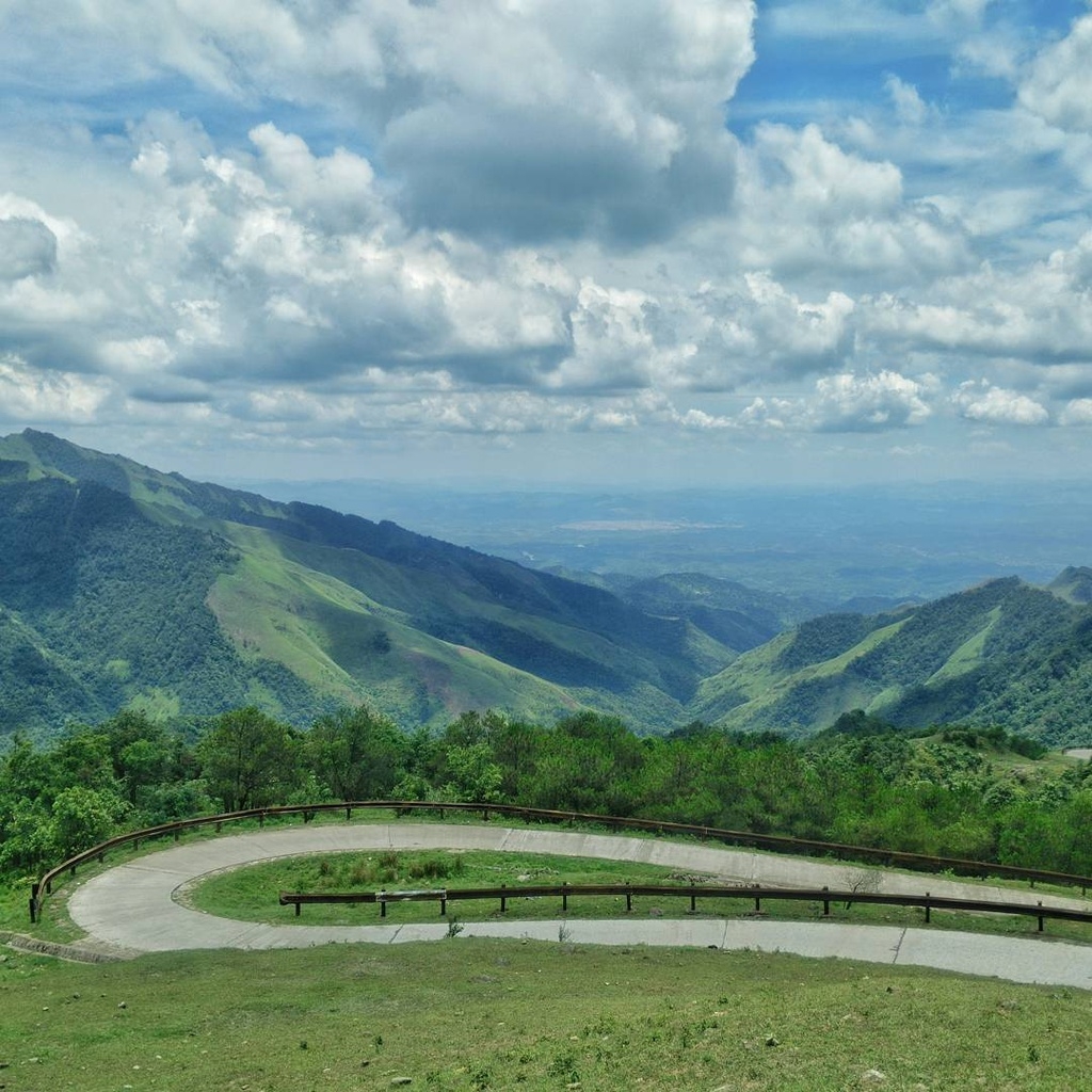 three stunniest dinosaur backbones in northern vietnam