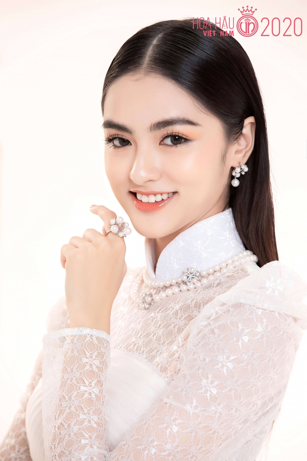 traditional ao dai accentuates top miss vietnam contestants