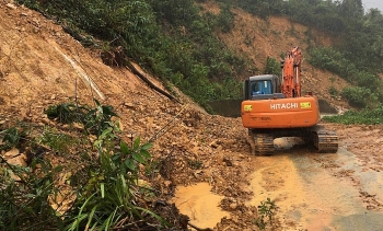 bodies of 13 rescue team members buried in landslide rubble retrieved