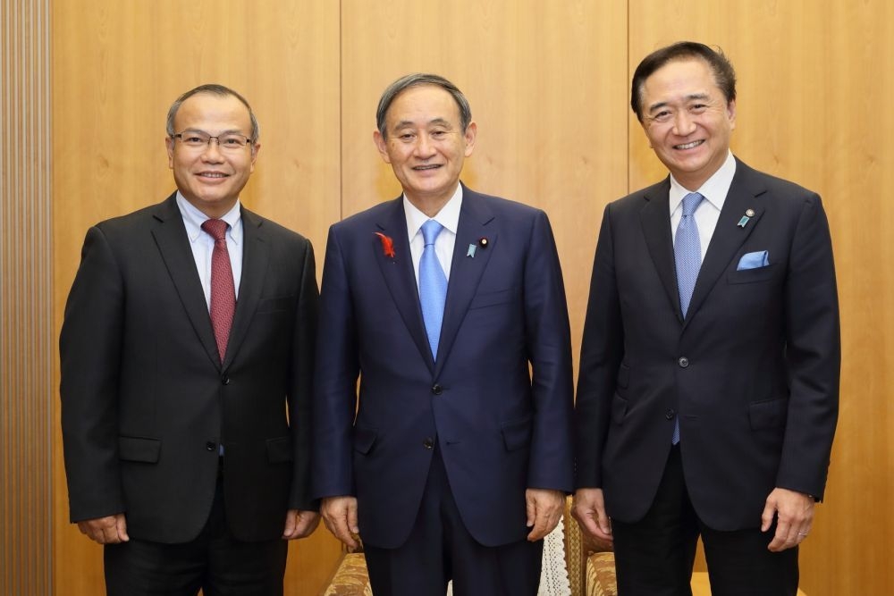 Ambassador Vu Hong Nam paid a courtesy call on Japanese PM Suga Yoshihide.