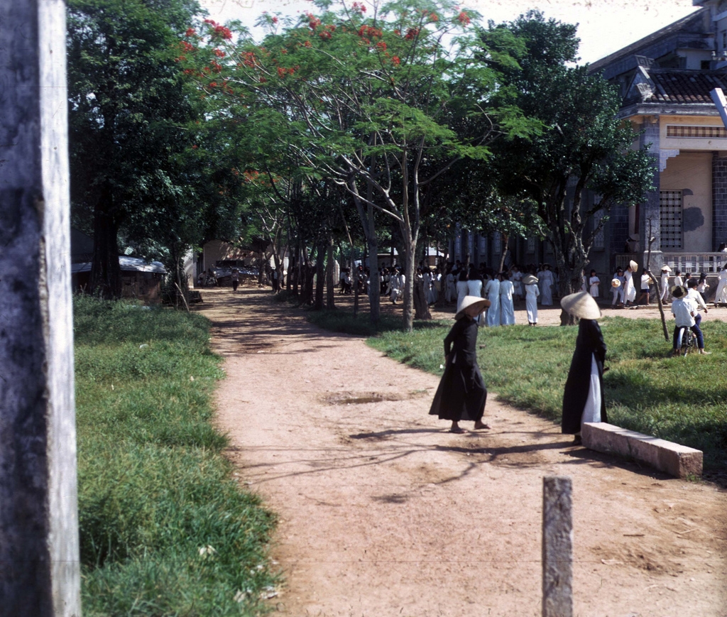 Rare color photos of Quang Tri province in 1960s