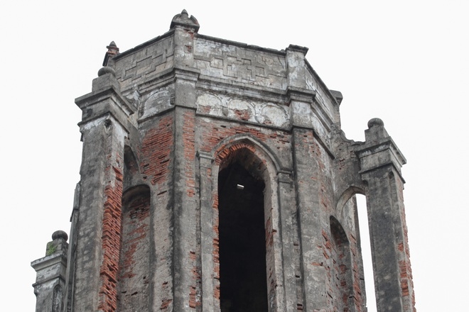 Unspoiled beauty in coastal 'Fallen church', northen Vietnam
