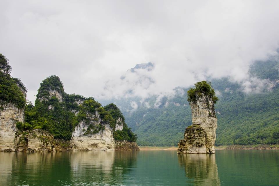 Na Hang lake, spectacular inland Ha Long Bay  for a peace of mind