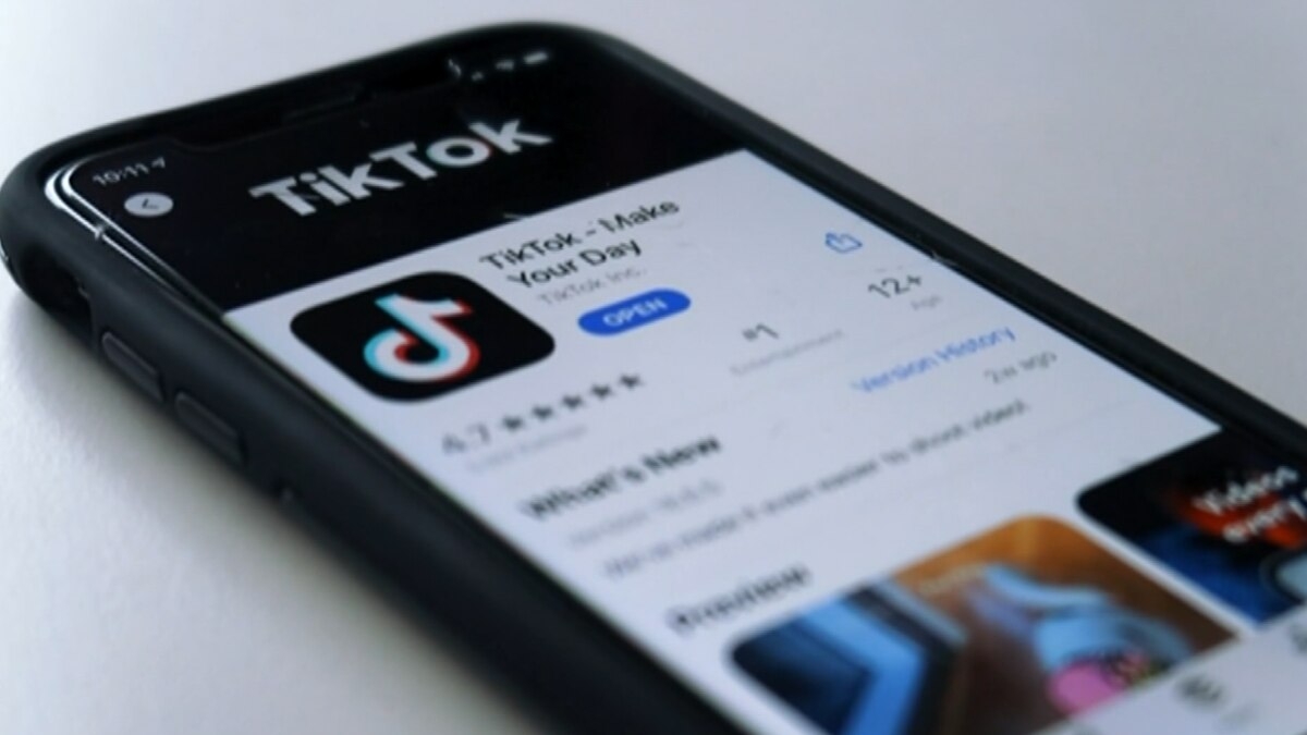 The Trump administration gave TikTok one more week to conclude a proposed takeover deal by Oracle and Walmart (Photo: CNN) 