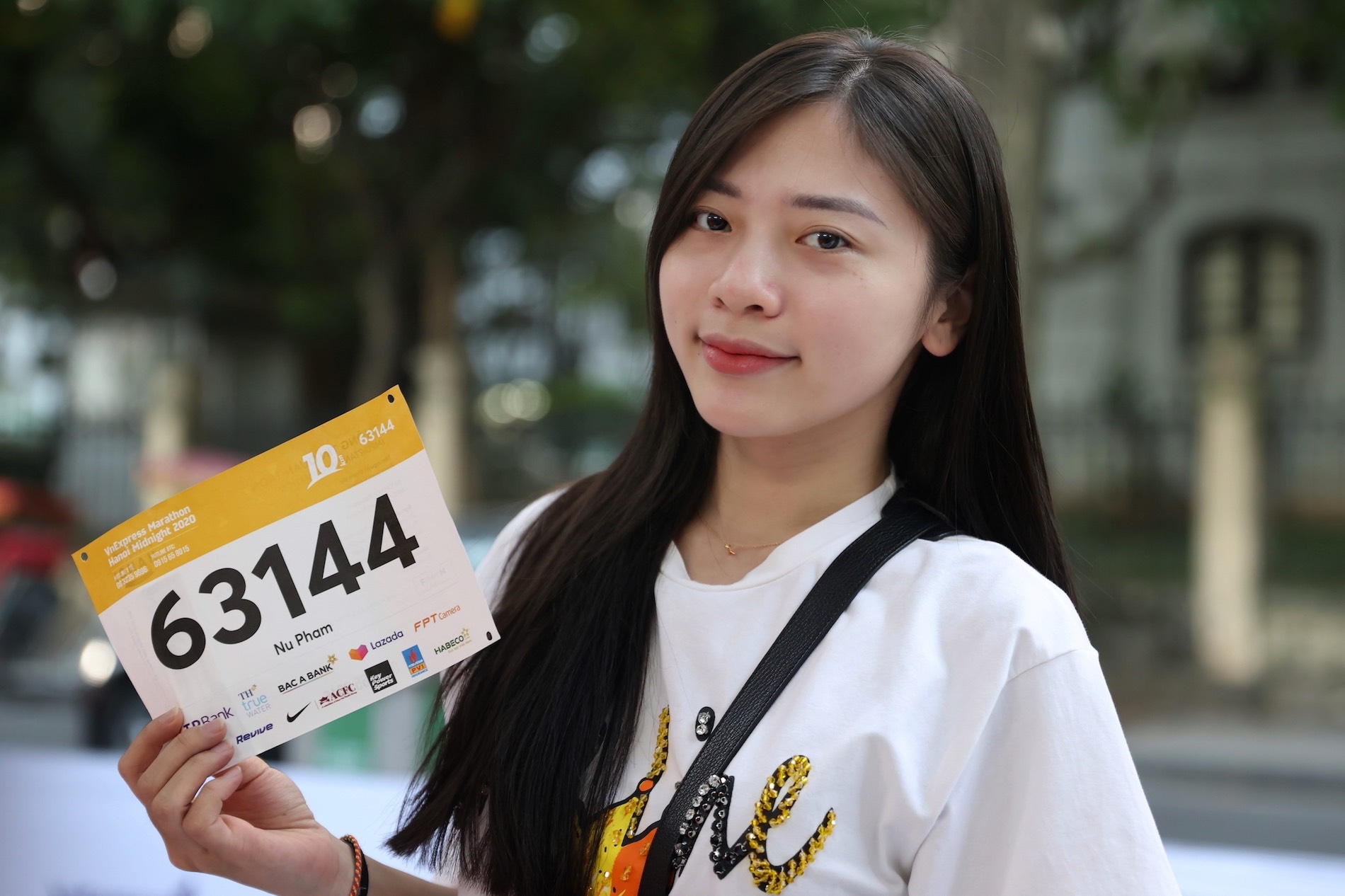 Beautiful runners at VM Hanoi midnight race