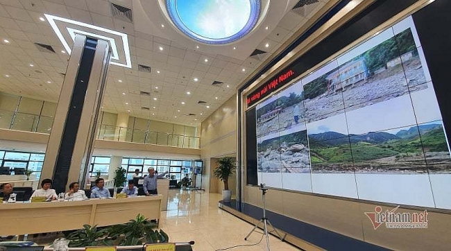 Vietnam mulls over applying AI in warning about landslides, flash floods