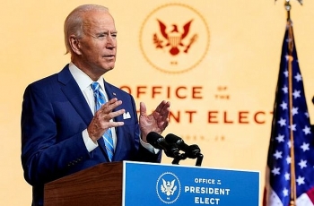 world breaking news today december 4 biden says fauci asked to stay on and join covid 19 team