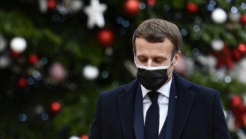 world breaking news today december 18 french president emmanuel macron tests positive for covid 19