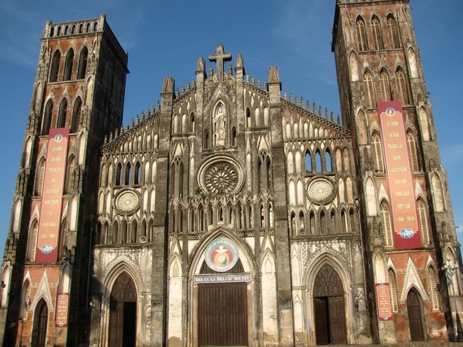 Four must-visit cathedrals in Vietnam