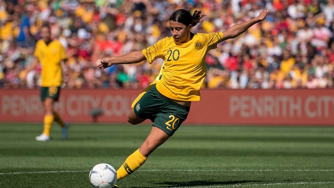 Top 10 Best Female Footballers Worldwide in 2021