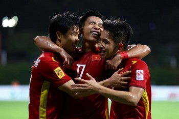 Vietnam Beat Malaysia to Earn Second Victory at AFF Cup - Video