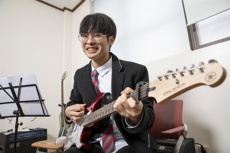 multi talented vietnamese korean student earns prestigious prize