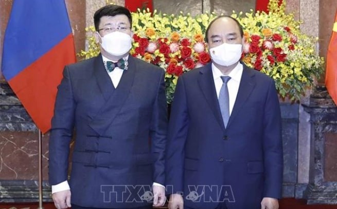 President Nguyen Xuan Phuc Receives New Foreign Ambassadors