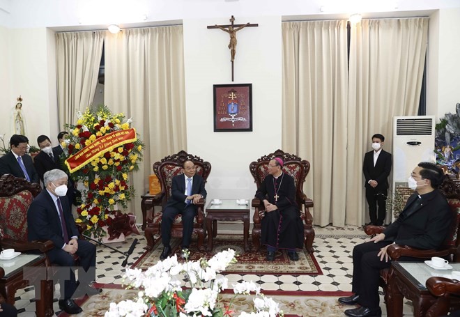 President Congratulates Hanoi Archdiocese Ahead of Christmas