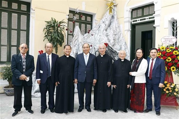 President Congratulates Hanoi Archdiocese Ahead of Christmas