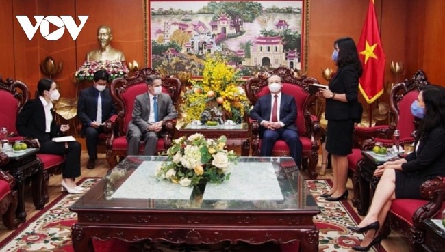 Chile Aspires to Cooperate With Vietnam on Renewable Energy