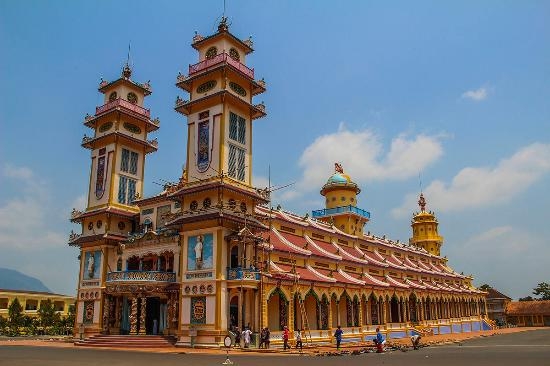 0951-famous-pagodas-in-vietnam-2