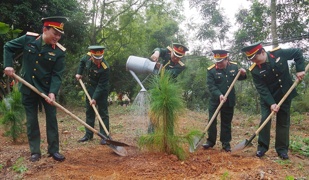 Hanoi to be proud of itself over tree planting success