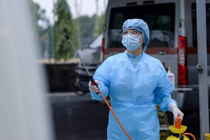 Vietnam COVID-19 Updates (Jan 6): Hanoi health official suspended for quarantine error