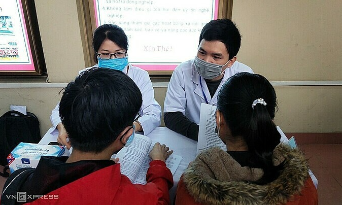 Vietnam COVID-19 Updates (Jan 22): 2 imported cases, 10 students volunteer for vaccine trial