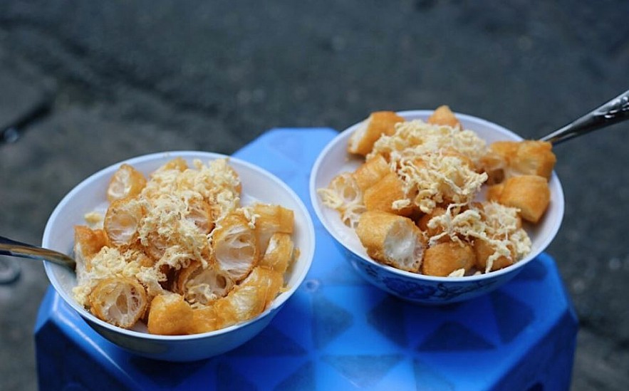 Hot Snacks in Hanoi Winter