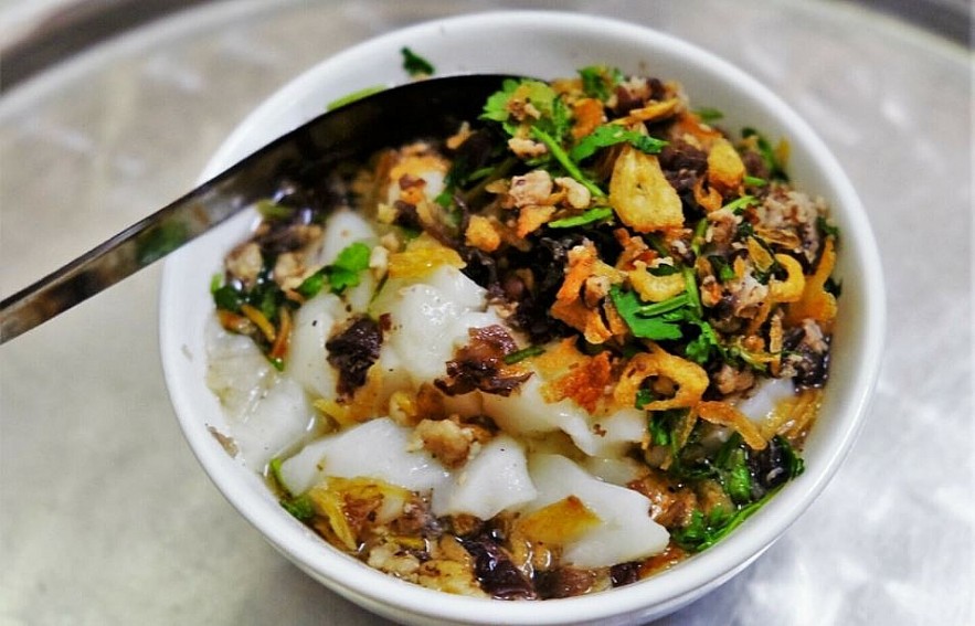 Hot Snacks in Hanoi Winter