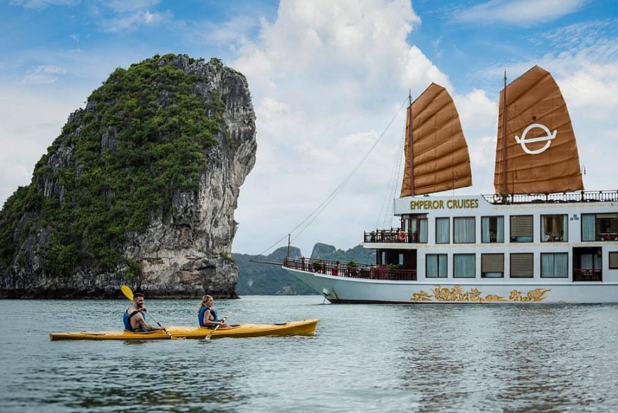 Vietnamese Tourism Businesses Remain Optimistic About 2022