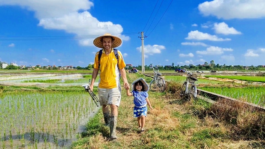 Vietnamese-Estonian Kid Impresses Social Media with NFT Paintings