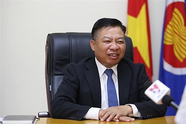 Vietnamese FM's Visit to Cambodia Implement Agreements Reached by Senior Leaders