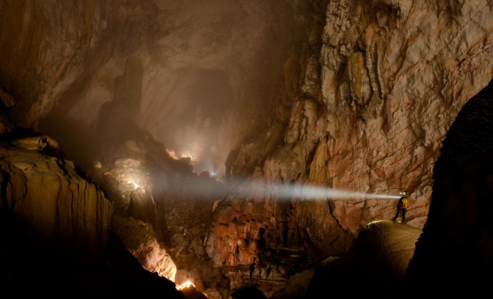 son doong ban gioc makes debut in asias most outstanding natural wonders top
