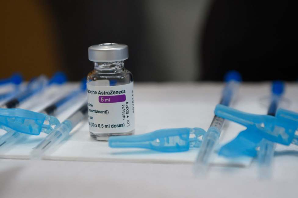 astrazeneca vaccine halted in ireland over blood clot concerns