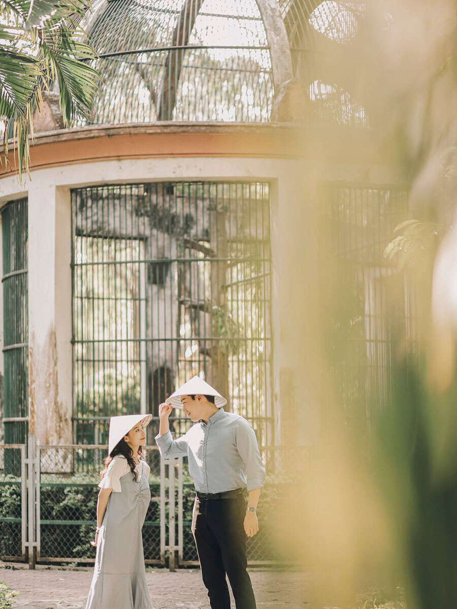 Saigon oldest zoo becomes romantic backdrop for Vietnamese - Korean couple's photoshoots 0817-2-thao-cam-vien-1615695757