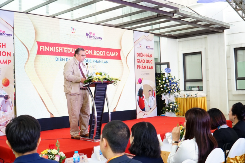 vietnam finland promote cooperation on education and training sector