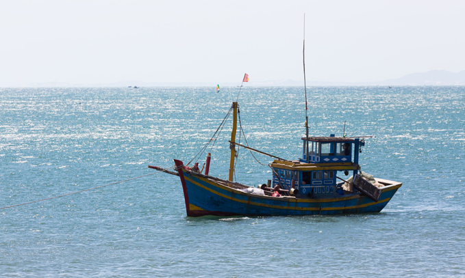 vietnam requests indonesia to release fishing vessels crew