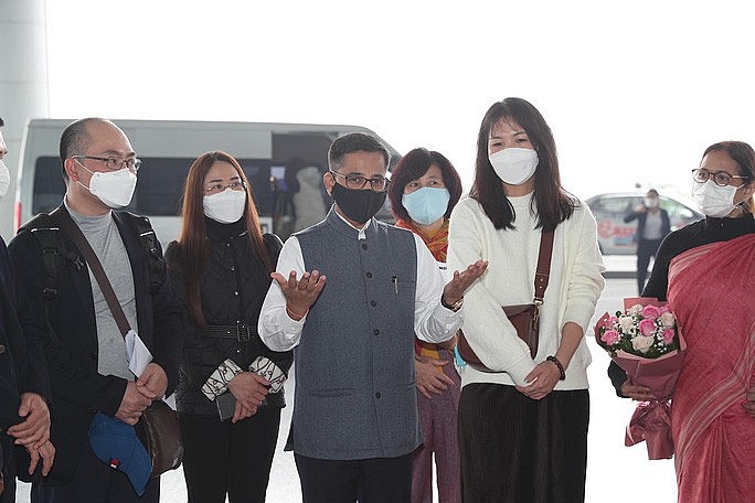 First Vietnamese Tourists Arrive at India After Pandemic Shutdown