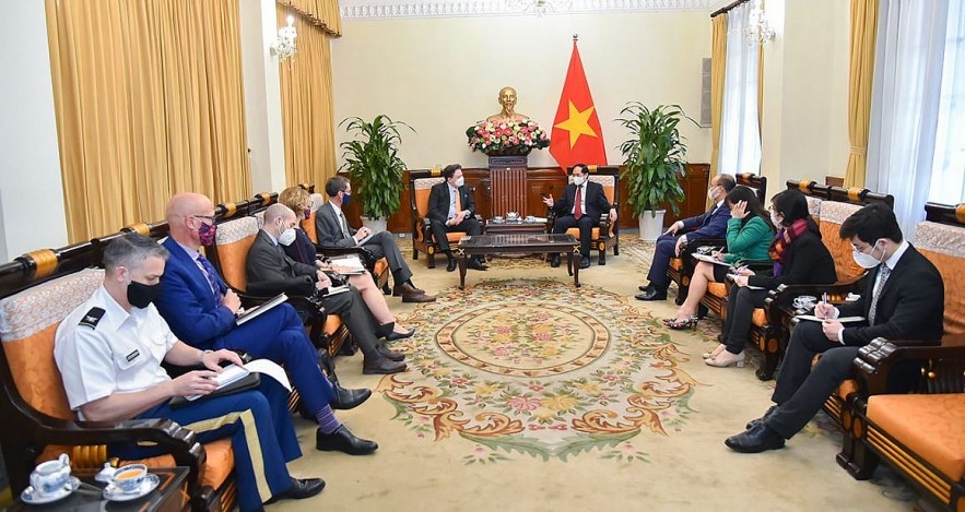 Vietnam, USA Review Positive Development of Comprehensive Partnership