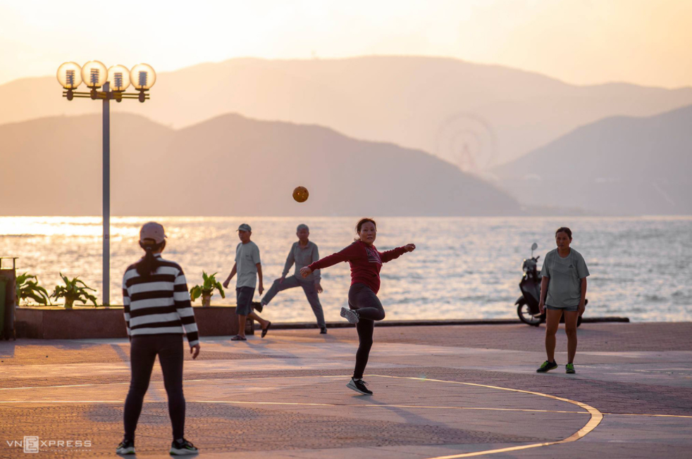 Sunrise on Nha Trang beach