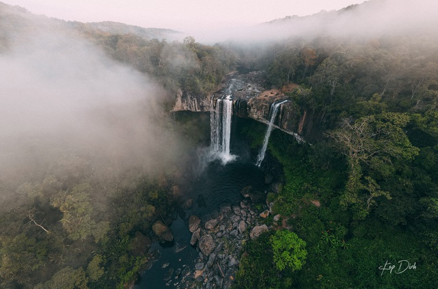 Lost in heaven scene in the waterfall of Hang En