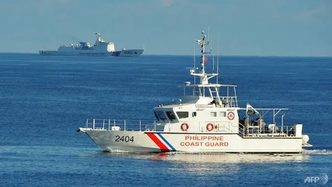 Philippines coast guard holds drills in Bien Dong Sea