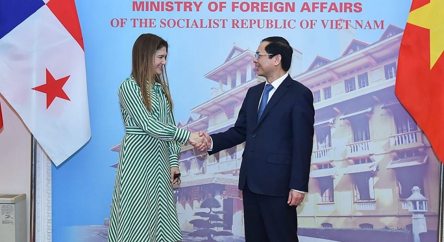Vietnam, Panama Work to Boost Relations Across All Fields
