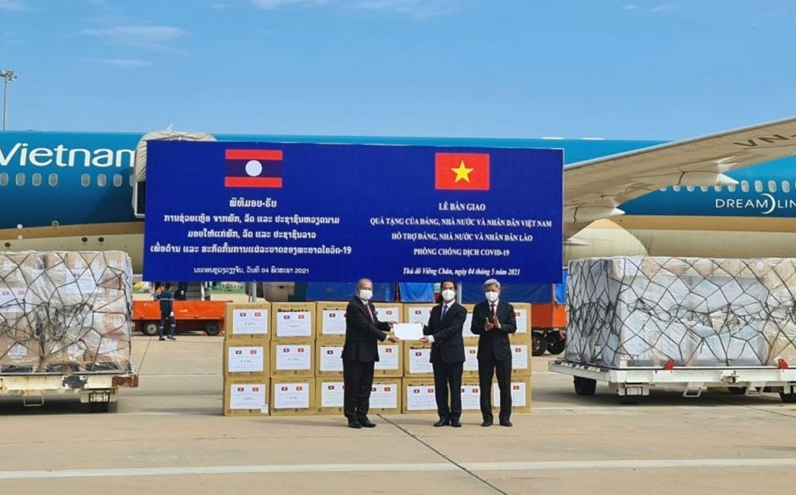 Vietnam - first country to send much needed financial, medical support to help Laos fight COVID