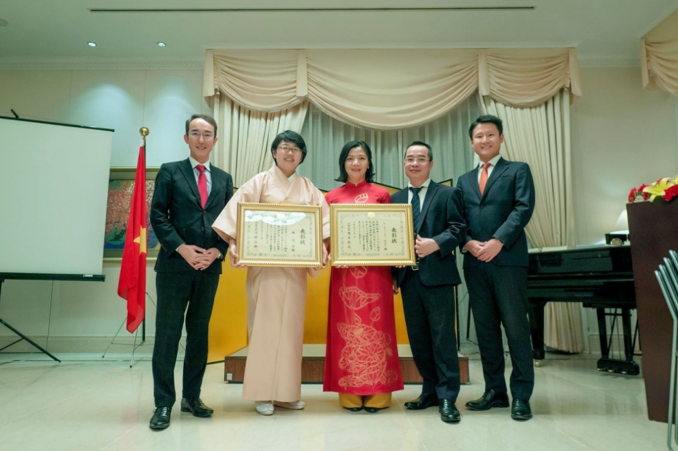 Vietnamese woman honored by Japan for contribution in Ehon comic and reading culture