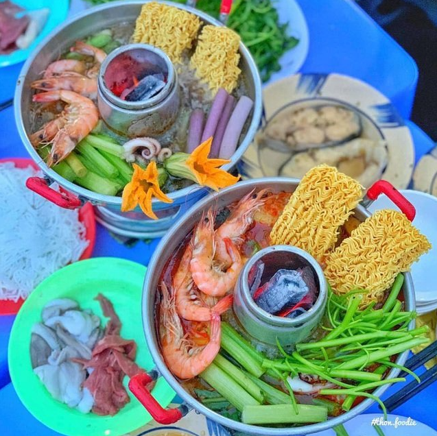 Western Vietnam's unique 'whining' hotpot