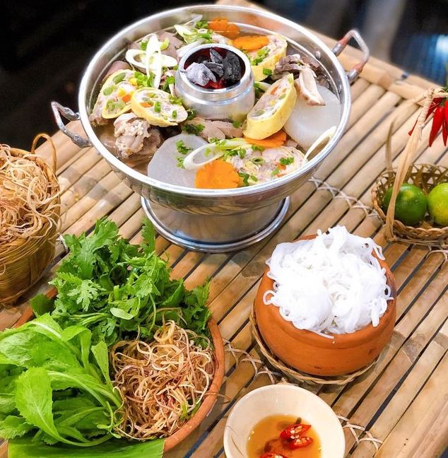 Western Vietnam's unique 'whining' hotpot