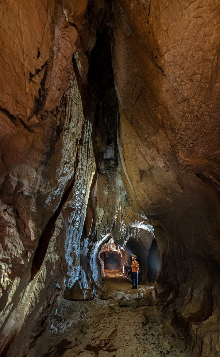 Masterpiece of stalactites in Quang Binh's cave